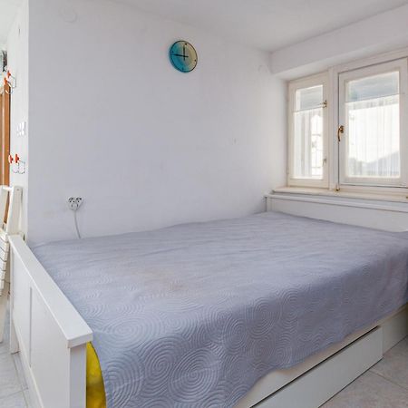 Apartments With Wifi Klenovica, Novi Vinodolski - 5530 Bagian luar foto