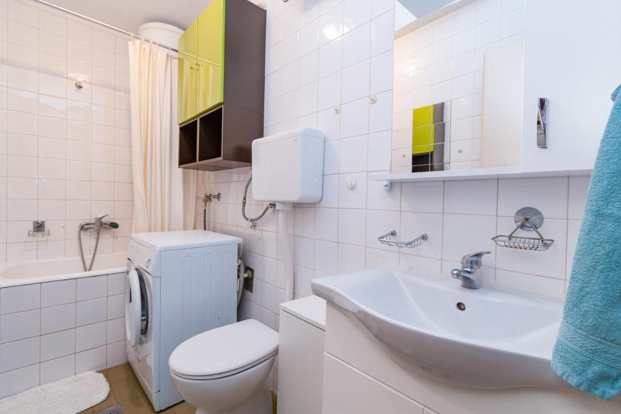 Apartments With Wifi Klenovica, Novi Vinodolski - 5530 Bagian luar foto